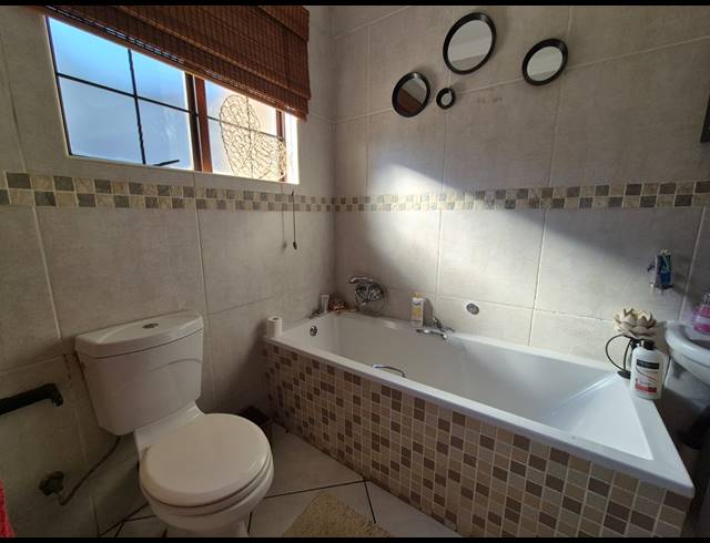 4 BEDROOM HOUSE FOR SALE IN ARDENWOLD SH